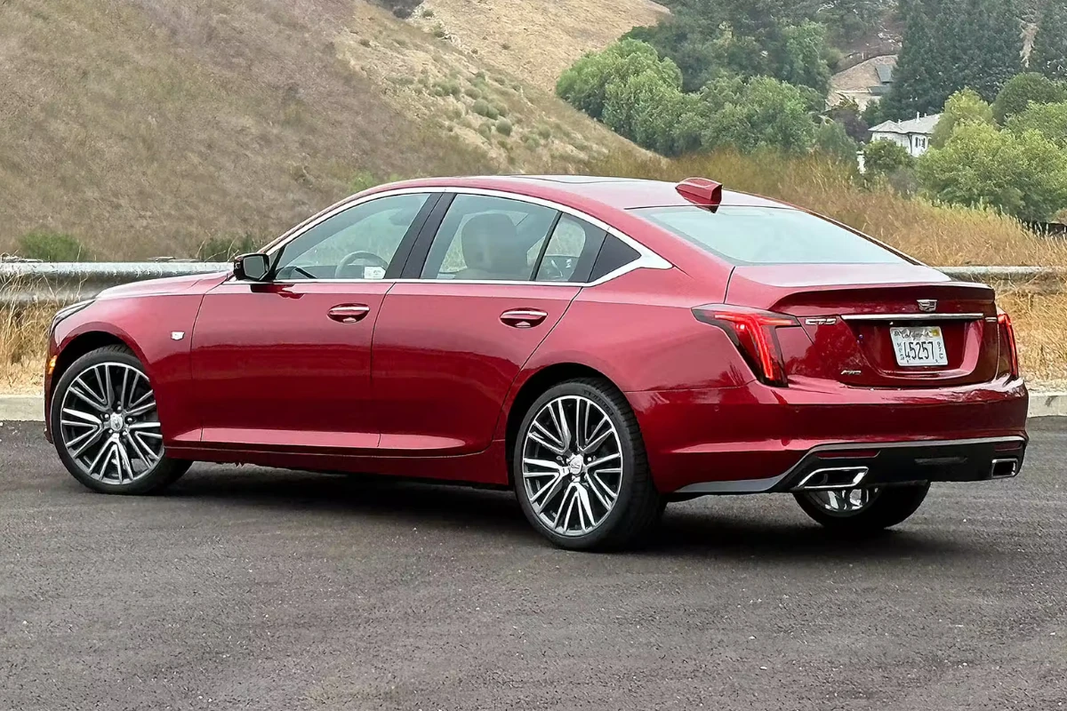 Cadillac CT5, Cadillac CT5 luxury sedan, CT5 turbo engine, Cadillac CT5 specs, Cadillac sports sedan, CT5 premium interior, Cadillac CT5 features, luxury sedan USA, Cadillac CT5 performance, Cadillac auto news, CT5 twin turbo V6, Cadillac CT5 review.